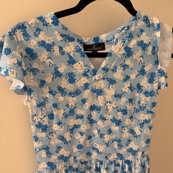 Yathon Floral Dress Flare Cap Sleeve - Picture 2 of 4